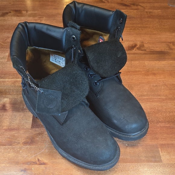 Timberland Black and Tan Leather Footwear
